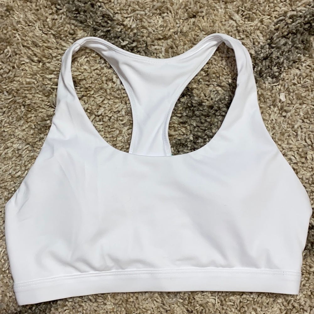 White Fabletics Sports Bra! 💕